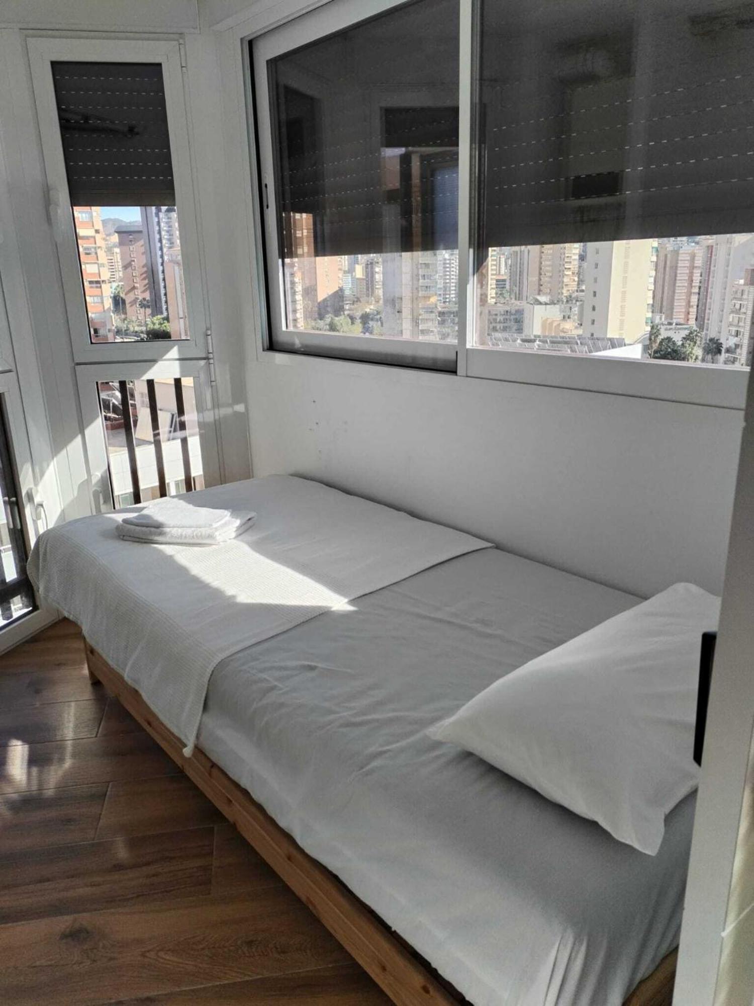 Apartamentos Emilio Бенидорм Экстерьер фото